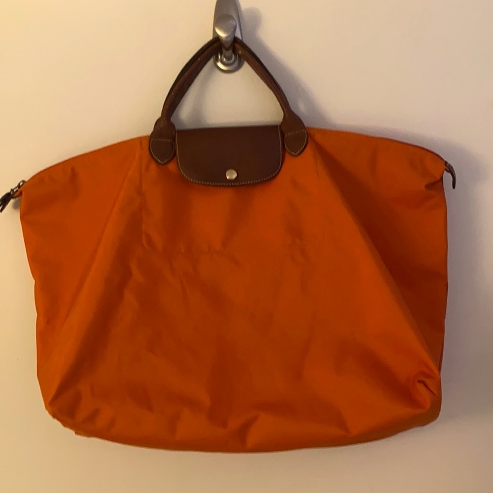 🧡 Longchamp Tote! 🧡 - Picture 1 of 8
